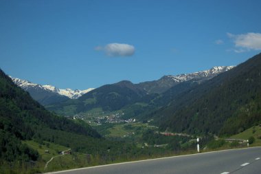 İsviçre 'deki Oberalppass' a yolculuk 21.5.2020