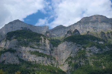 İsviçre 'nin Walenstadt şehrindeki dağ manzarası 28.5.2020