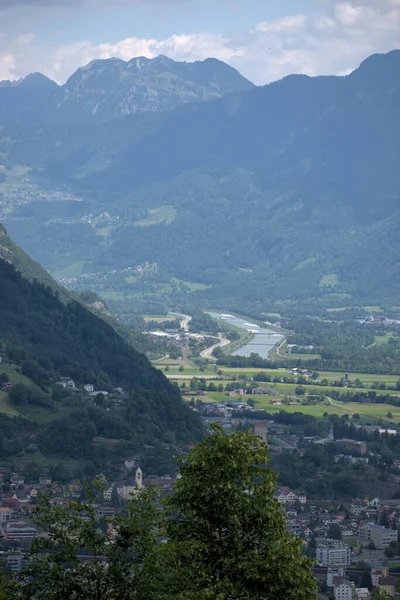 スイスの美しい山のパノラマでWalenstadtberg 2020 — ストック写真