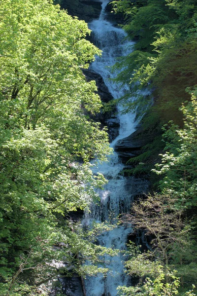 Vodopád Weisstannental Švýcarsku 2020 — Stock fotografie