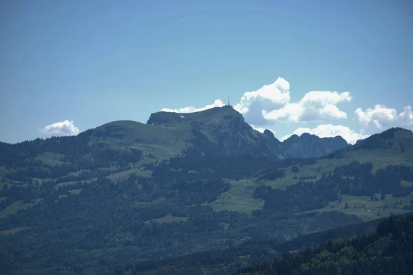 スイスの付録の信じられないほどの山の風景 2020 — ストック写真