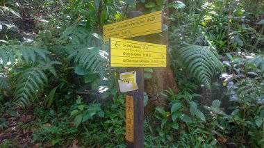 Guadeloupe: Atlantik Okyanusu ve Karayip Denizi