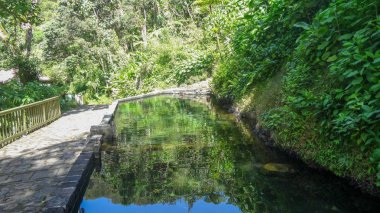 Guadeloupe: Atlantik Okyanusu ve Karayip Denizi