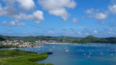 Martinique egzotik tatil deniz ve okyanus arasında