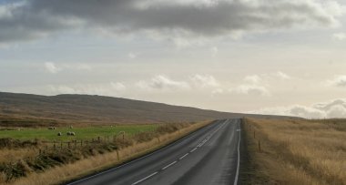 İzlanda ve muhteşem İzlanda doğa ve manzara