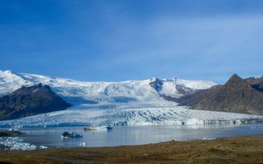 İzlanda ve muhteşem İzlanda doğa ve manzara