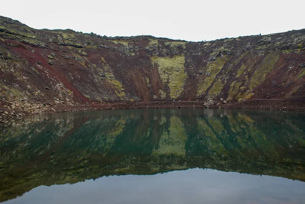 Islandia y asombrosa naturaleza y paisajes icelandic — Foto de Stock