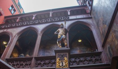 Basel Swizerland çok güzel şehirdir