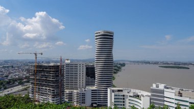 Guayaquil, Güney Amerika'nın Ekvador şehrinde yer alan şehirdir.