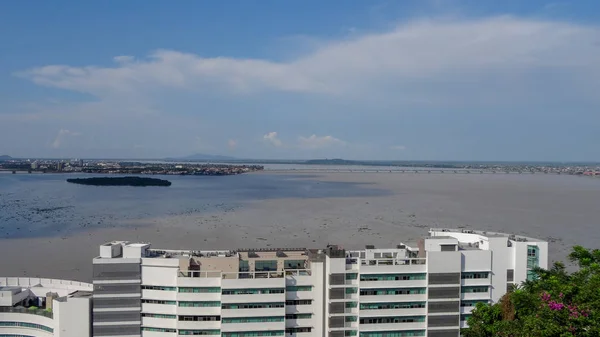 Guayaquil es la ciudad en Ecuador, América del Sur — Foto de Stock