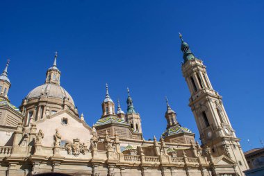 Zaragoza İspanya Aragon 'da güzel bir şehir.