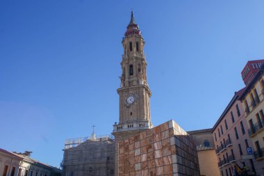Zaragoza İspanya Aragon 'da güzel bir şehir.