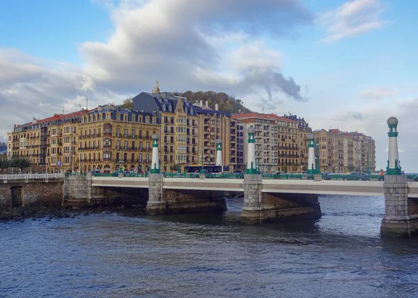 San-Sebastian bellissima città in Pais Vasco, Spagna — Foto Stock