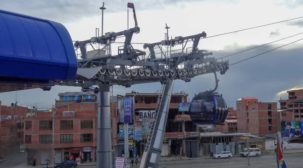 La paz und el alto - gigantische Stadt in Bolivien — Stockfoto