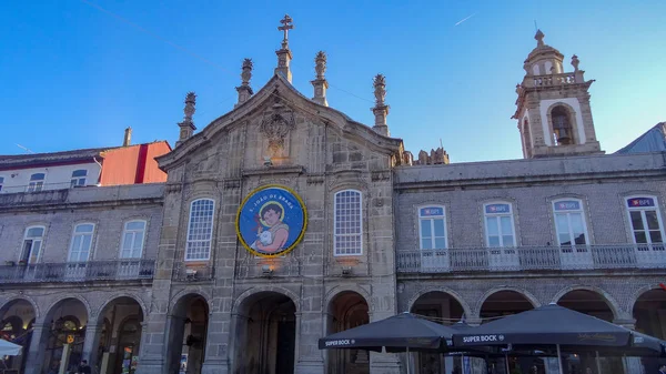 Braga es una hermosa ciudad en Portugal. Increíble arquitectura — Foto de Stock