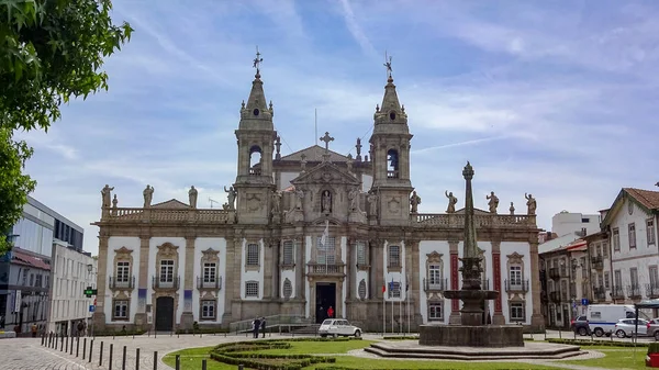 Braga je nádherné město v Portugalsku. Úžasná architektura — Stock fotografie