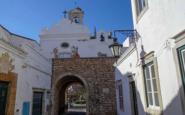 Faro ciudad y parque natural Ria Formosa en el sur de Portugal — Foto de Stock