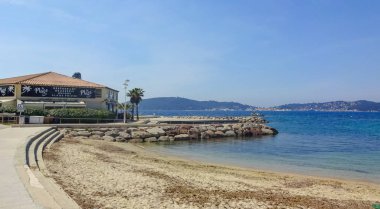 Toulon Fransa'da harika bir şehirdir. Plajlar ve evler