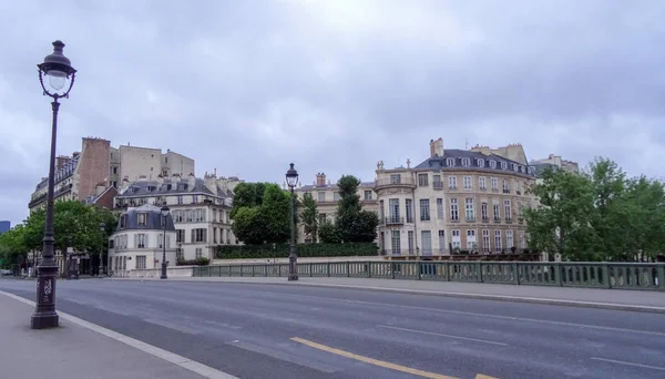 Paris, capital da França. Arquitetura incrível do centro da cidade — Fotografia de Stock