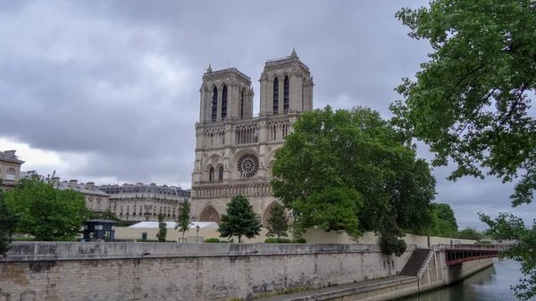 Paris, Fransa'nın başkenti. Şehir merkezinin muhteşem mimarisi — Stok fotoğraf