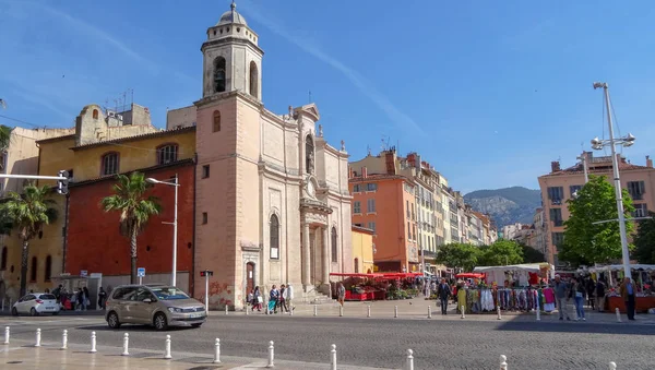 Toulon est une ville étonnante en France. Plages et maisons — Photo