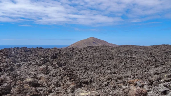 Park timinfaya ist ein fantastischer vulkanischer Ort auf Lanzarote, Kanaren. — Stockfoto