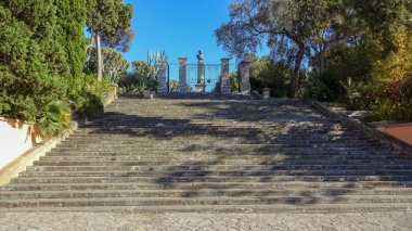 Cebelitarık Avrupa'nın güneyinde güzel bir yerdir