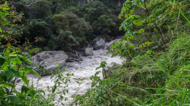 Peru'daki Machu Picchu dünyanın mucizelerinden biri.