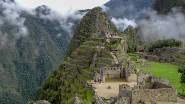 Machu Picchu in Perù è uno dei miracoli del mondo — Foto Stock