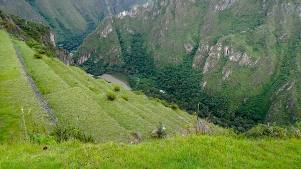 ペルーのマチュピチュは世界の奇跡の一つです — ストック写真