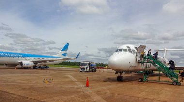 Puerto Iguazu Arjantin'de bir şehir, şelaleler yakın