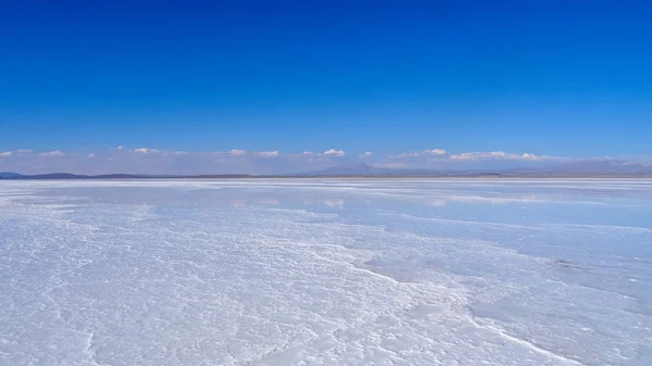 Salar Uyuni i Bolivia är ett natur mirakel — Stockfoto