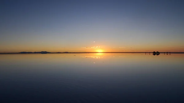 Salar Uyuni i Bolivia är ett natur mirakel — Stockfoto