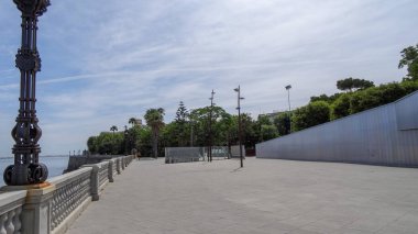 Cadiz İspanya 'nın güneyinde çok eski bir şehirdir.