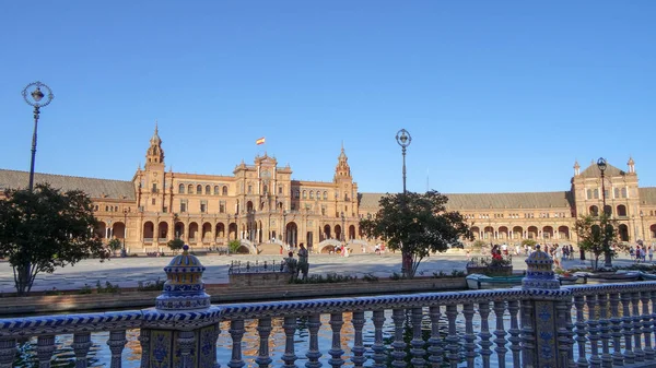 Niesamowity plac Hiszpanii, Plaza de Espana en Seville — Zdjęcie stockowe