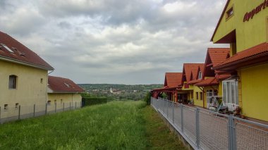 Heviz Gölü, Macaristan 'ın batısında inanılmaz bir tatil beldesi.