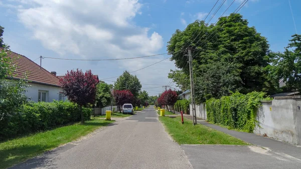 Balatonboglar es un pequeño complejo en la orilla del lago Balaton — Foto de Stock