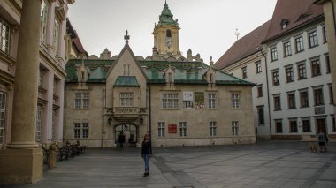 Bratislava Slovakya 'nın başkentidir, güzel mimaridir.