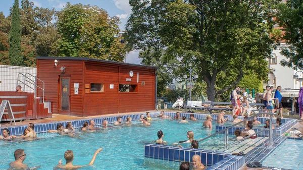 Kąpielisko termalne Gellert w Budapeszcie to dobre miejsce na relaks — Zdjęcie stockowe