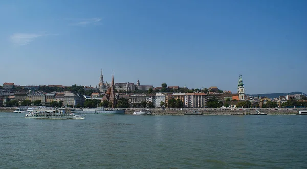 Budapeste é a capital da Hungria, bela cidade — Fotografia de Stock