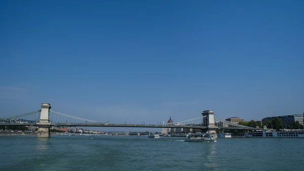 Budapest es la capital de Hungría, hermosa ciudad — Foto de Stock