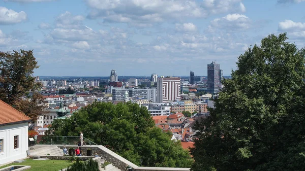 Bratislava é a capital da Eslováquia, bela arquitetura — Fotografia de Stock