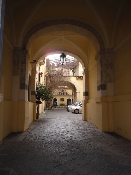 Catania är en vacker stad på Sicilien, Italien — Stockfoto