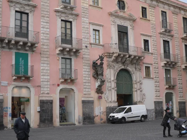 Catania je krásné město na ostrově Sicílie, Itálie — Stock fotografie