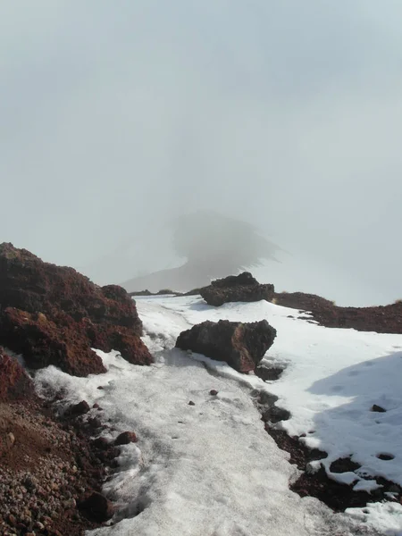 Famoso volcán Etna en la isla de Sicilia — Foto de Stock