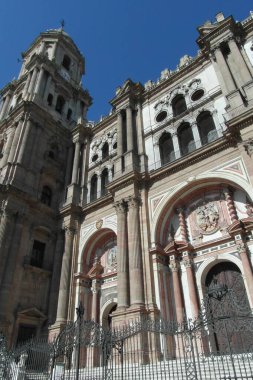 Malaga İspanya 'nın eski ve güzel bir şehridir.