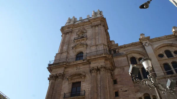 Málaga é uma cidade antiga e muito bonita na Espanha — Fotografia de Stock