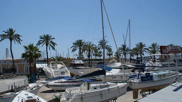 Andalusiska kusten: Torremolinos och Benalmadena semesterorter, Spanien — Stockfoto