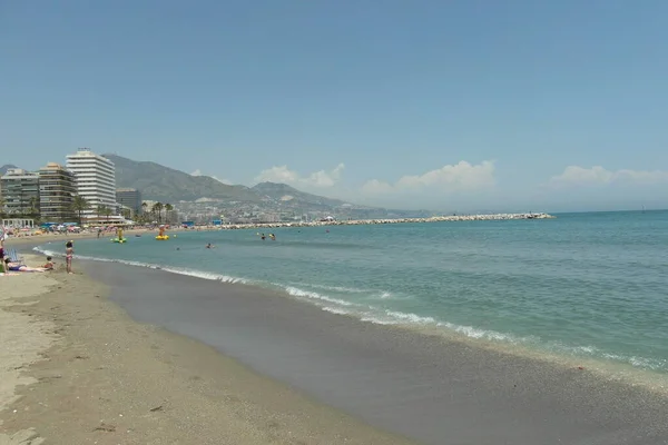 Endülüs kıyıları: Torremolinos ve Benalmadena tatil beldeleri, İspanya — Stok fotoğraf