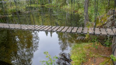 Ruskeala Şelalesi. Kuzey Rusya 'da, Karelia Cumhuriyeti' nde harika bir doğal park. Sortavala 'dan çok uzak değil..